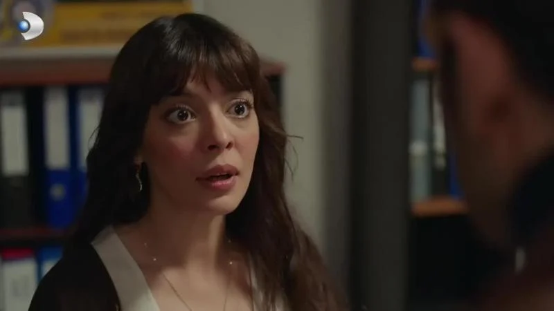 Кадры из сериала Королева 6 серия 1 сезон (2023)